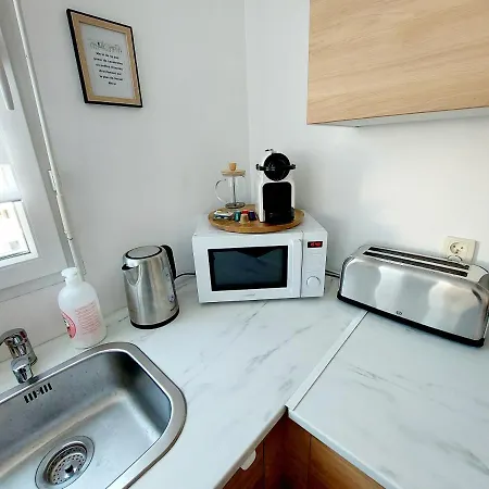 Cosy 1, 2 Chambres, 6 Personnes, 3 Min Gare, Parking Prive Cergy
